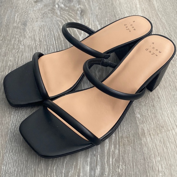a new day Shoes - Black block heels